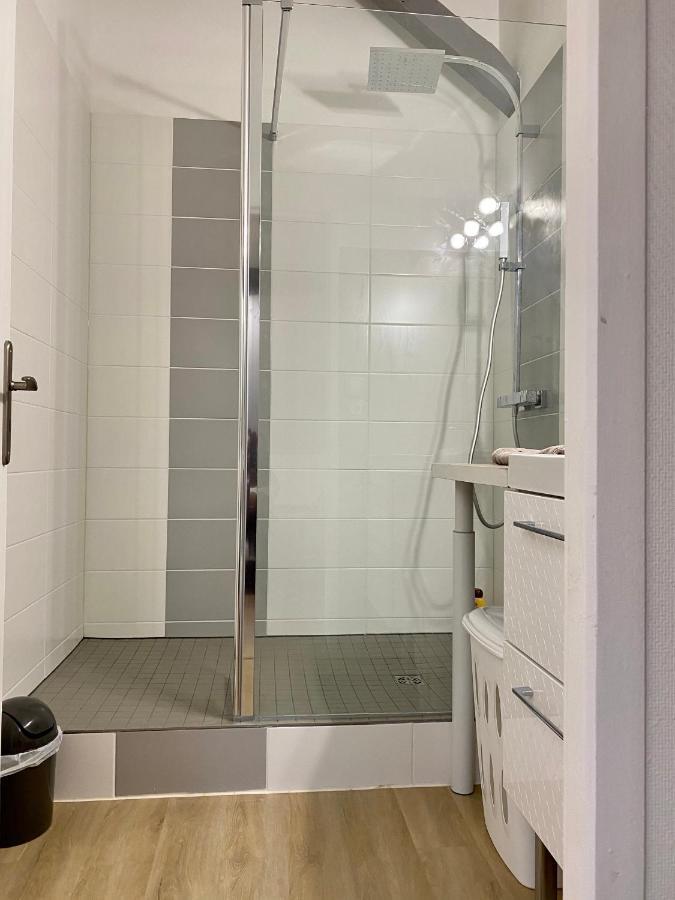 Très bel appartement climatisé situé à coté de la gare et centre ville Périgueux Esterno foto