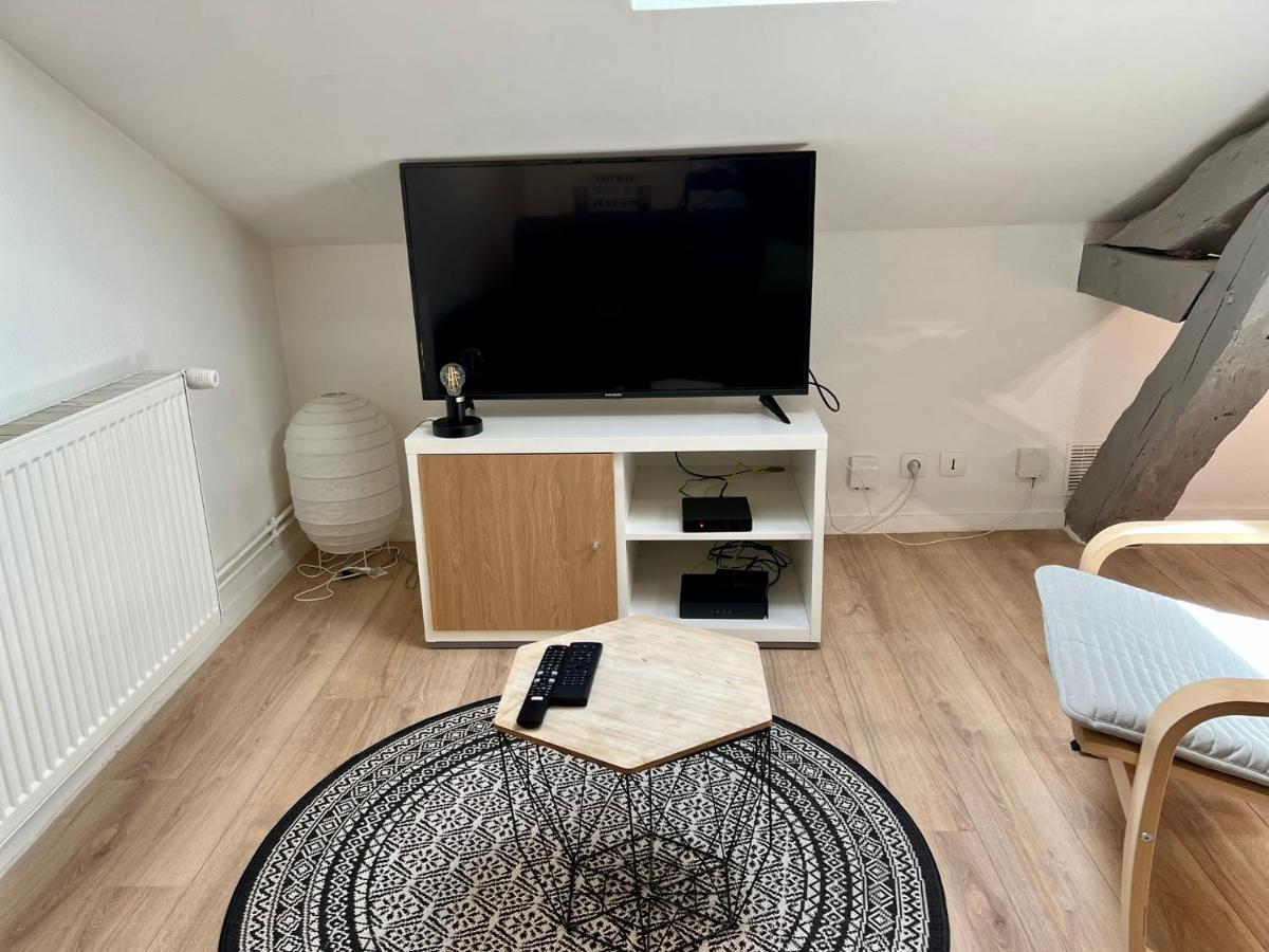 Très bel appartement climatisé situé à coté de la gare et centre ville Périgueux Esterno foto