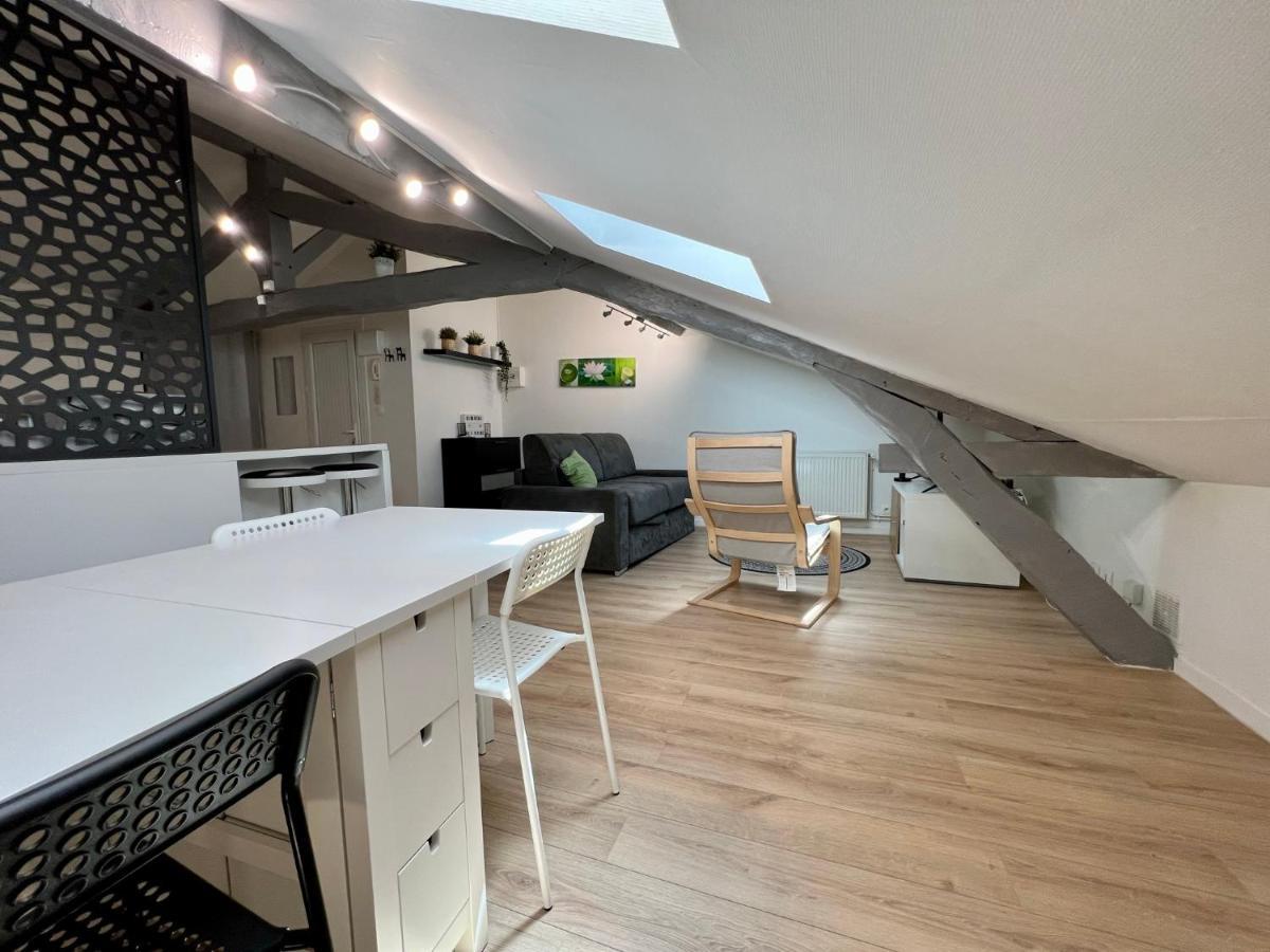 Très bel appartement climatisé situé à coté de la gare et centre ville Périgueux Esterno foto